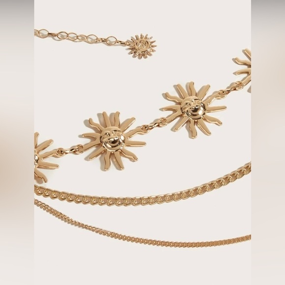 Sun Decor Chain Belt - Picture 2 of 9